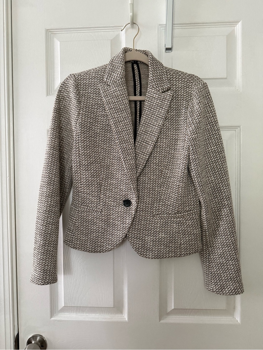 Amanda & Chelsea One Button Blazer - Picture 3 of 9